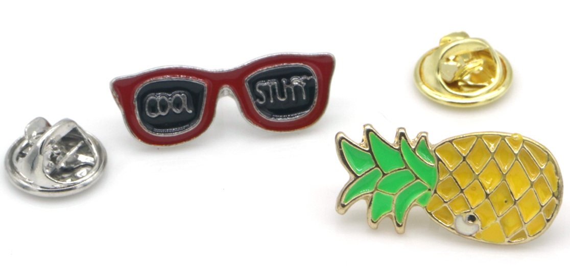 C-D19.3 PIN2557-047-2 Set of Pins Pineapple - Sunglasses