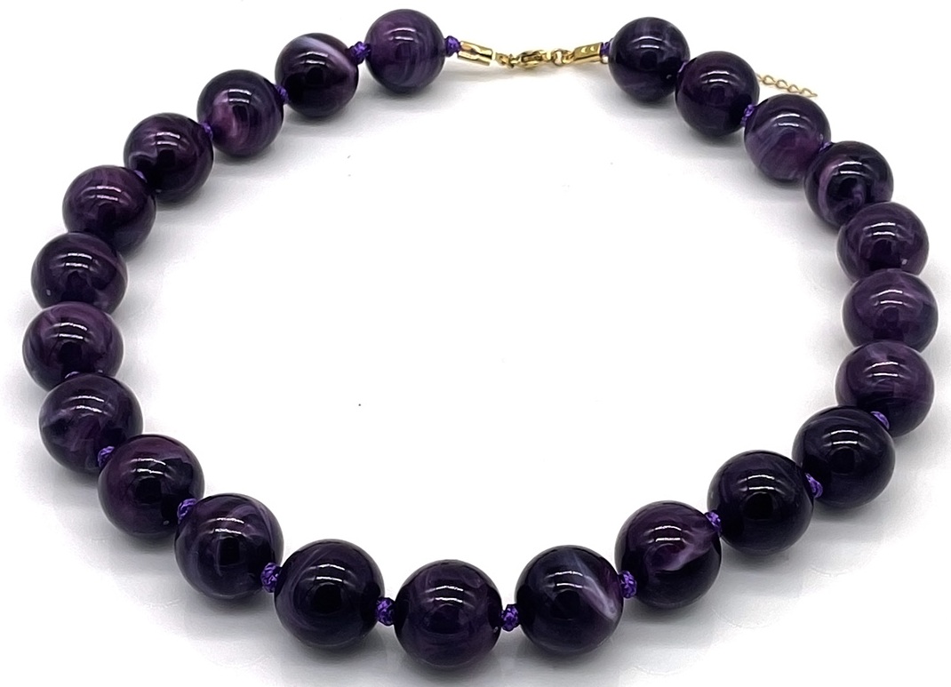 A-D12.1 N2582-017-7 Necklace with15mm Acrylic Beads 47-55cm Purple
