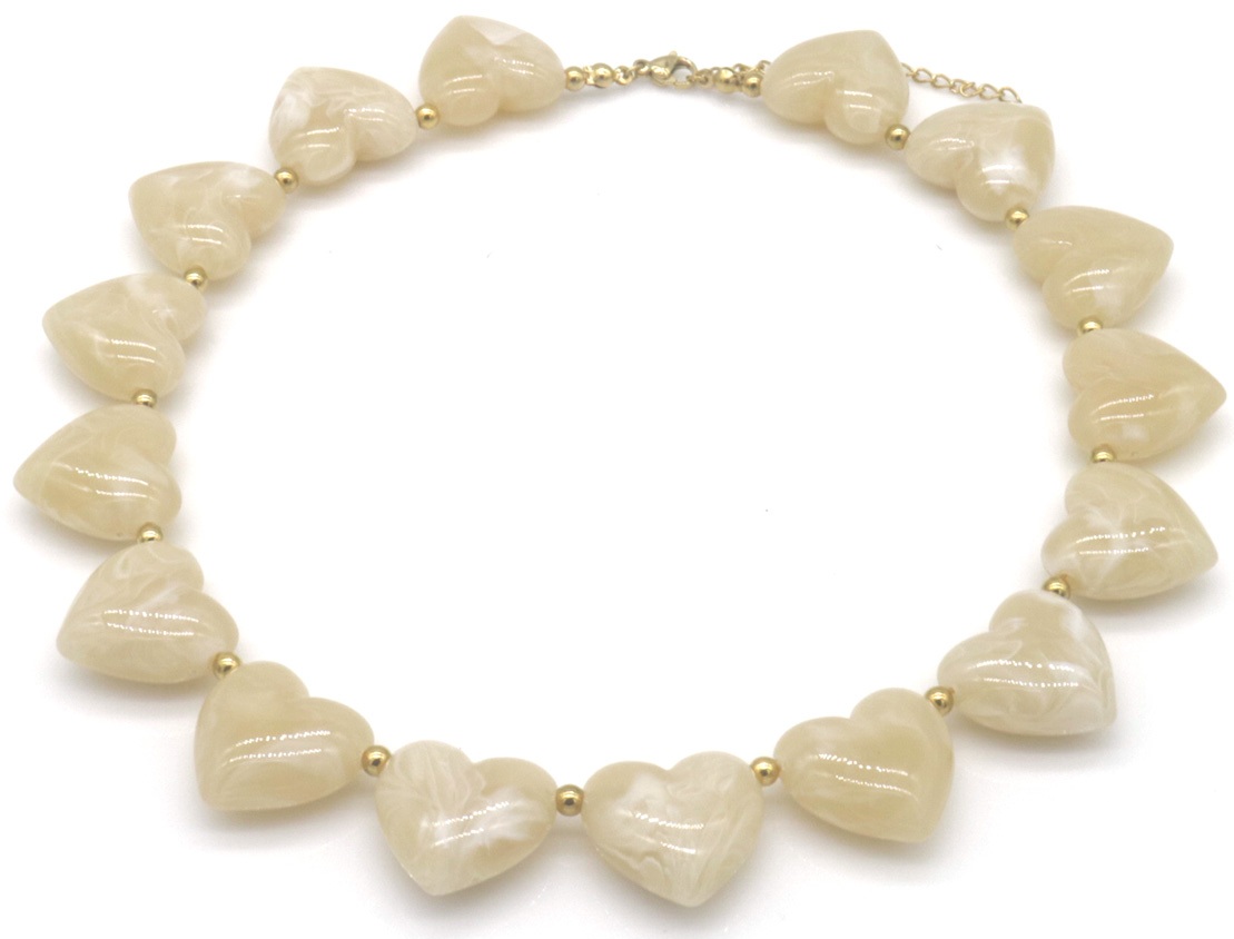C-D1.1 N2582-002-2 S. Steel Necklace 40-45 cm Acrylic Hearts Beige